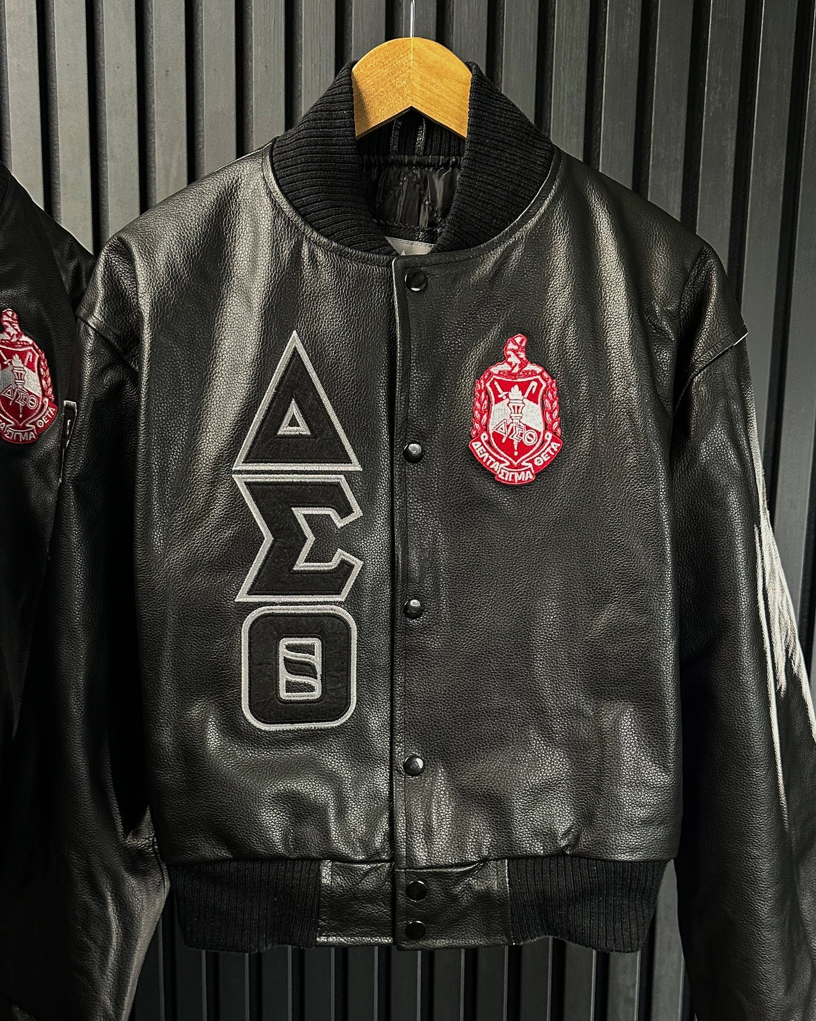 [CUSTOM] Delta Genuine Leather Bomber Jacket - DVN