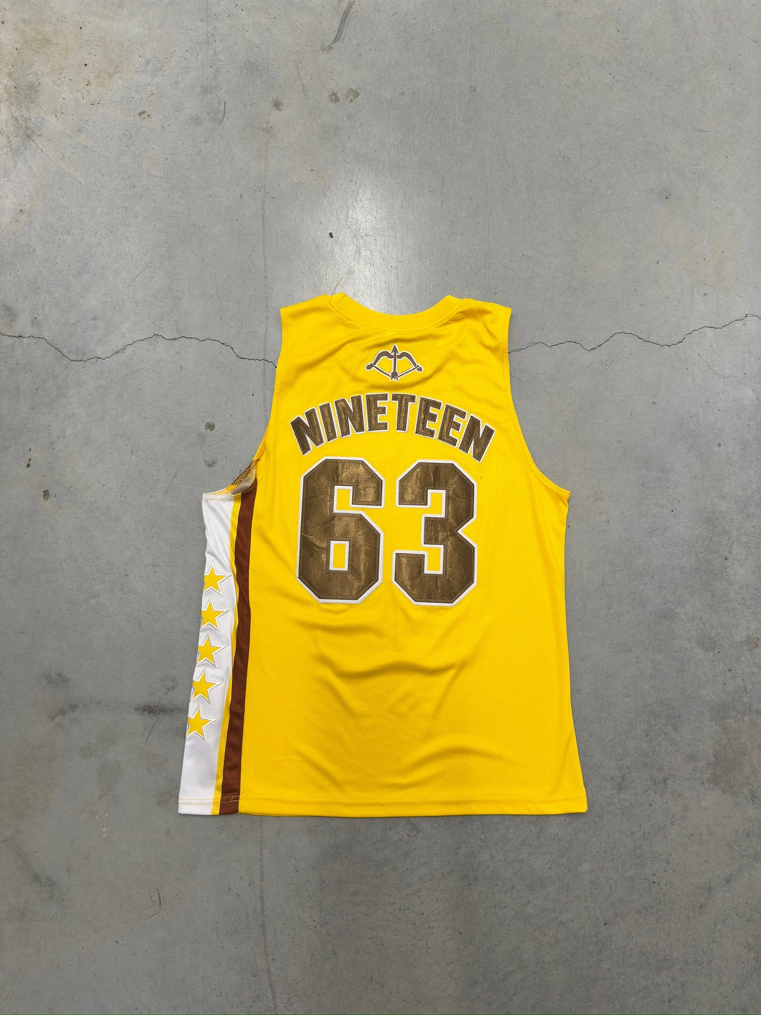 Iota Basketball Jersey - Original Sample - Size L - 1 of 1 - DVN